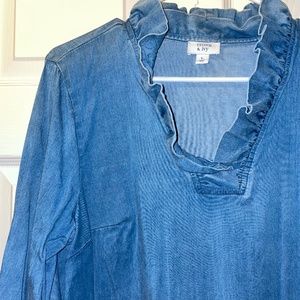 Ruffle neck shirt
